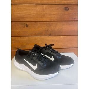 Nike W Air Winflo 10 [DV4023-003] Women Running Shoes Black/White  Sz 8.5